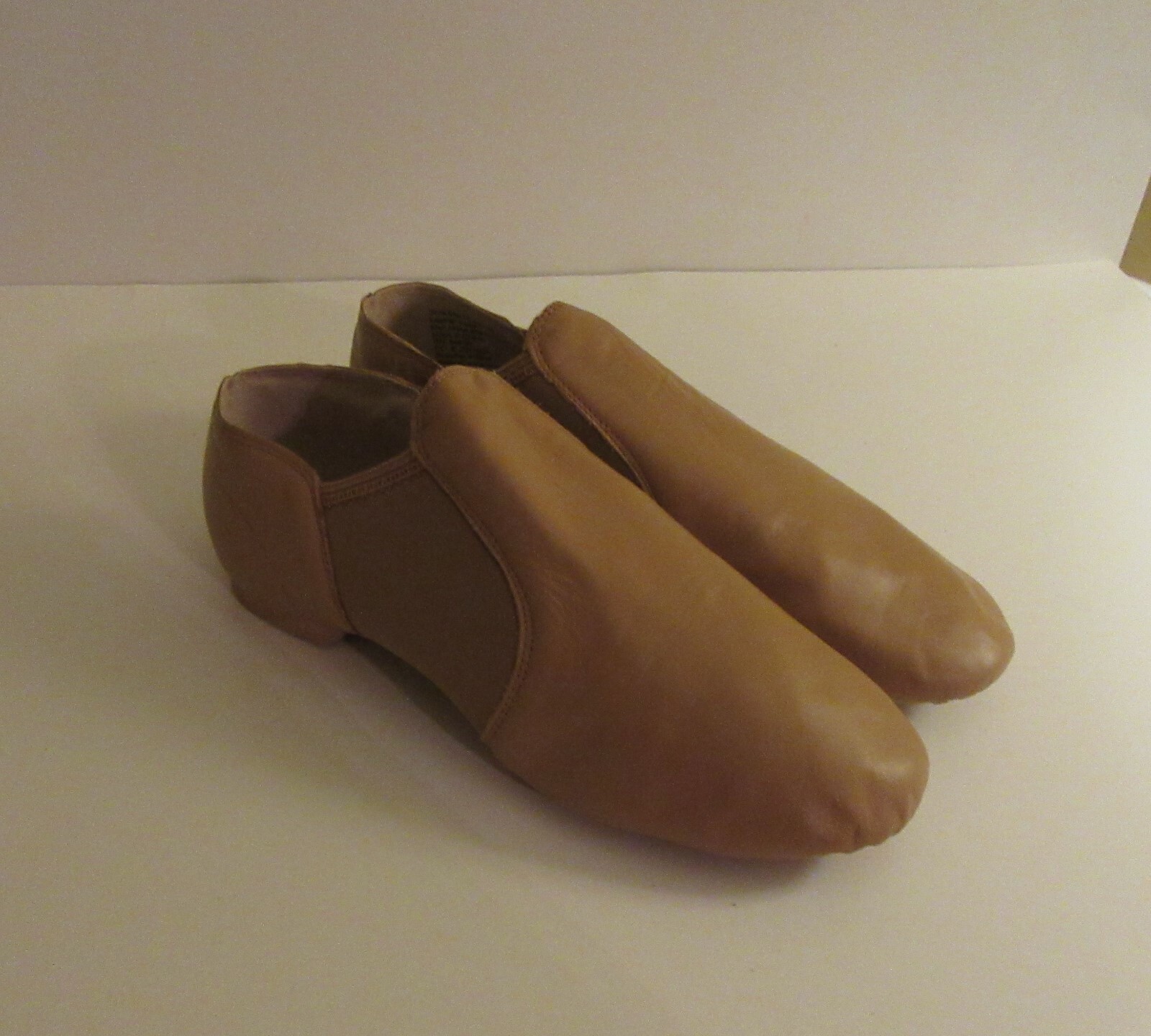 Women's BALERA DANCEWEAR Slip-on Jazz Shoes Caramel Size 10AM-New
