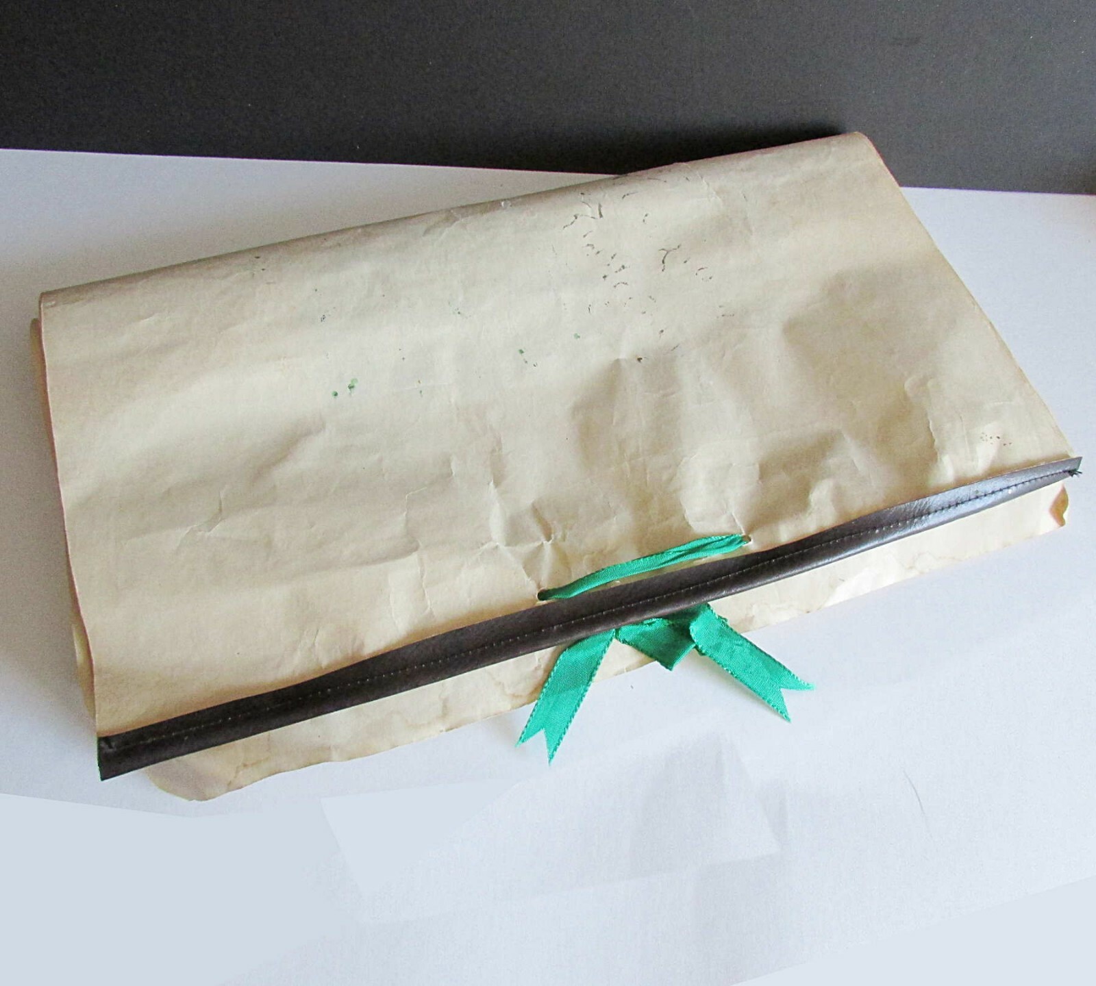 Original 1988 Chinese Wall Calendar Beautiful Color on Newsprint 14x31