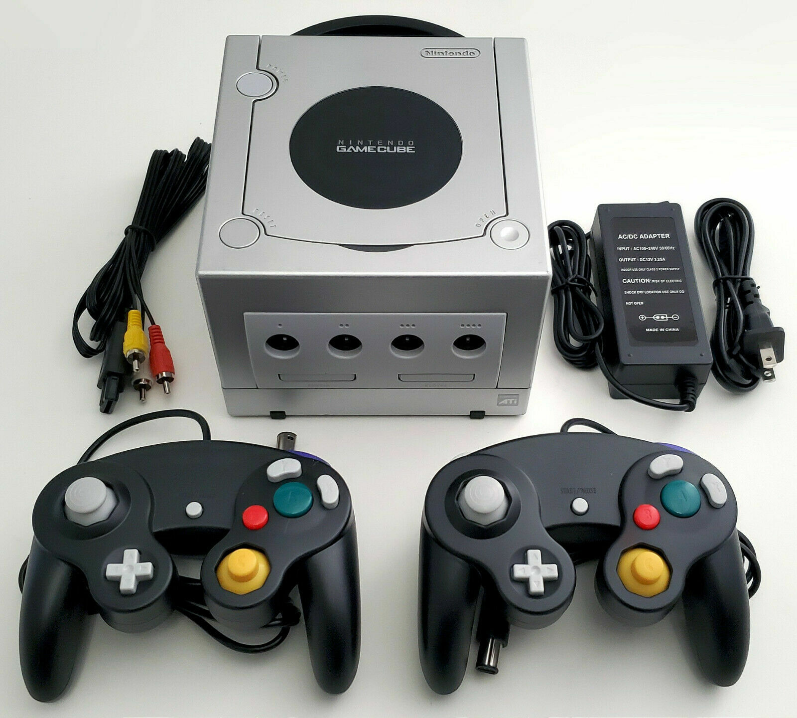 Nintendo GameCube PLATINUM SILVER Console + 2 Controllers +
