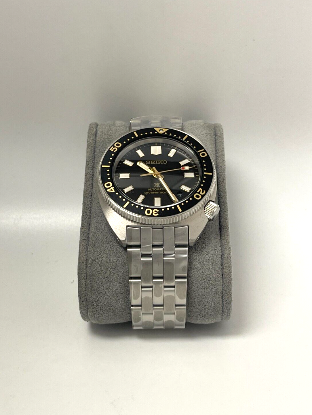 Pre-owned Seiko Luxe Prospex Black Dial Gold Accent Diver Watch Spb315 In Box With Tag