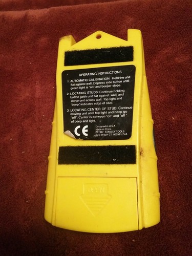 000 Stanley Stud Finder Yellow