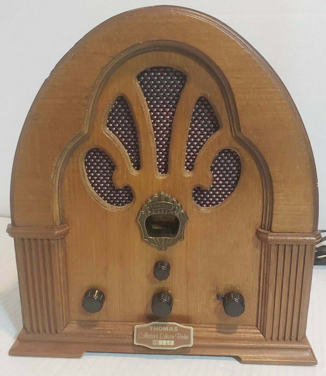 THOMAS COLLECTORS EDITION #0873 MODEL BD 109 AM/FM RADIO
