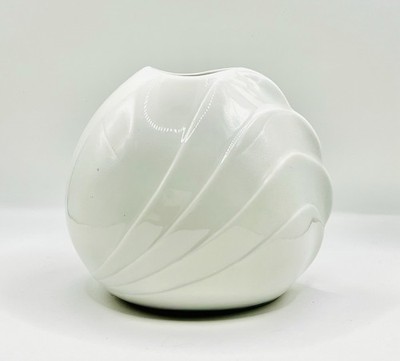 Vtg Seltmann Weiden Helena White Porcelain Vase 10cm Model 703-10 West Germany
