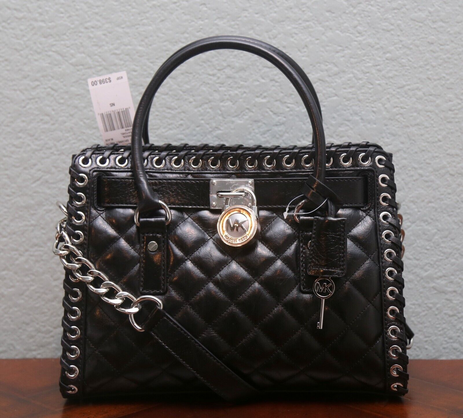 MICHAEL KORS HAMILTON HIPPIE Grommet Quilted Leather EW MICHAEL KORS HAMILTON HIPPIE Grommet Quilted Leather EW