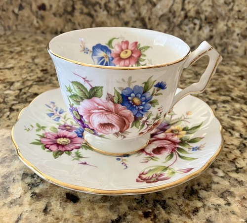 Aynsley England Vintage Fine English Bone China Teacup And