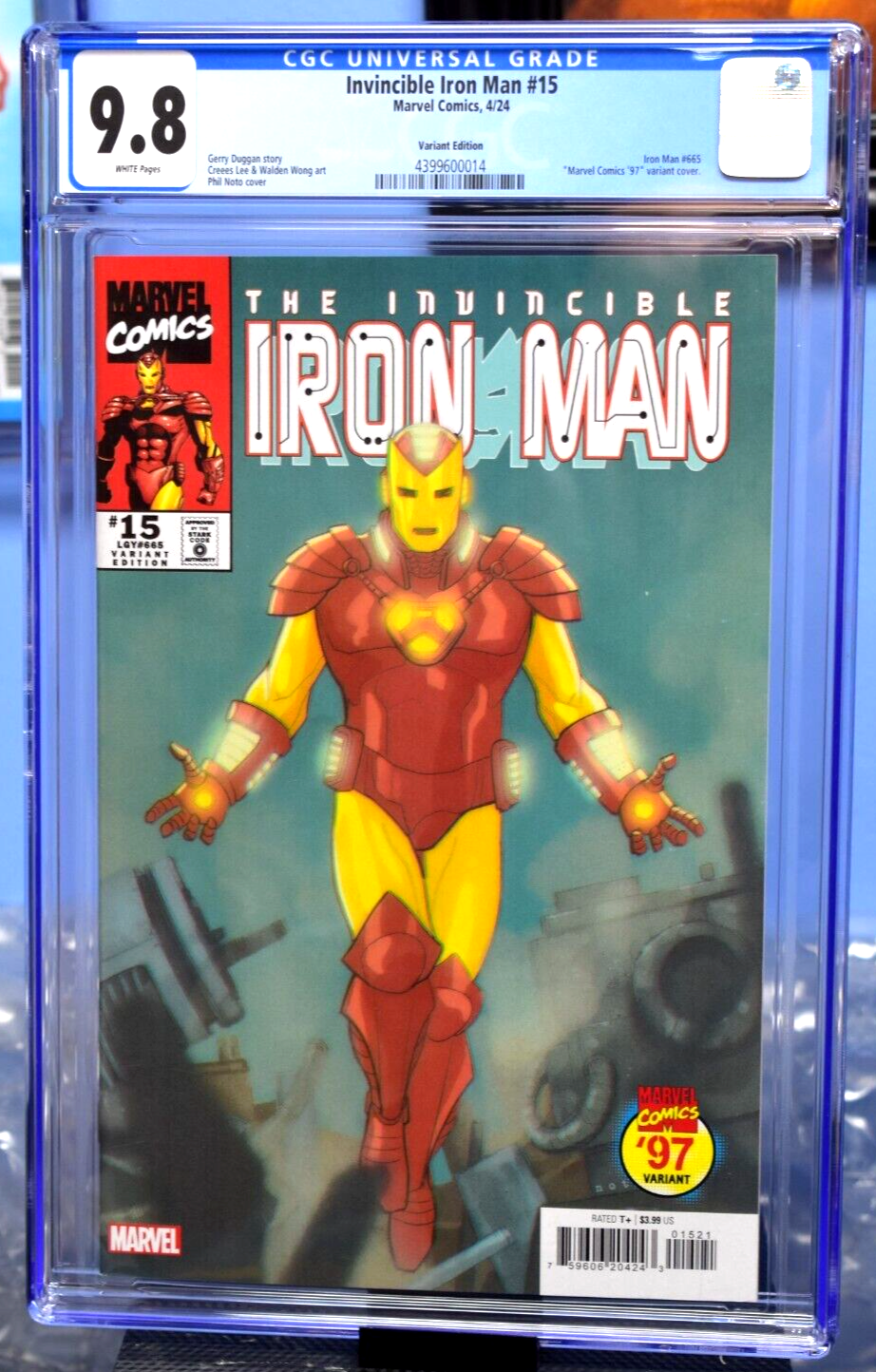 Invinc. Iron Man #15 CGC 9.8 - Base & Phil Noto Covers