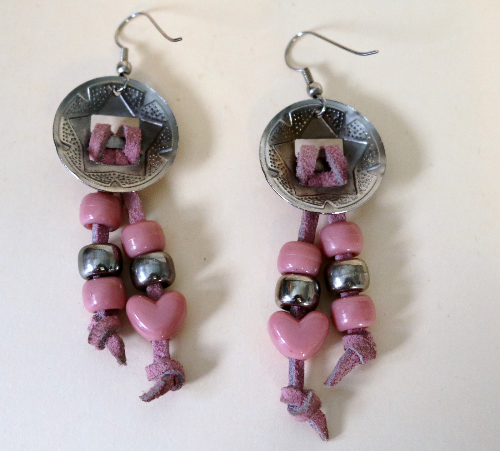 Vintage Conch Southwestern Earrings Suede with Pink Silvertone Beads Pierced Ear