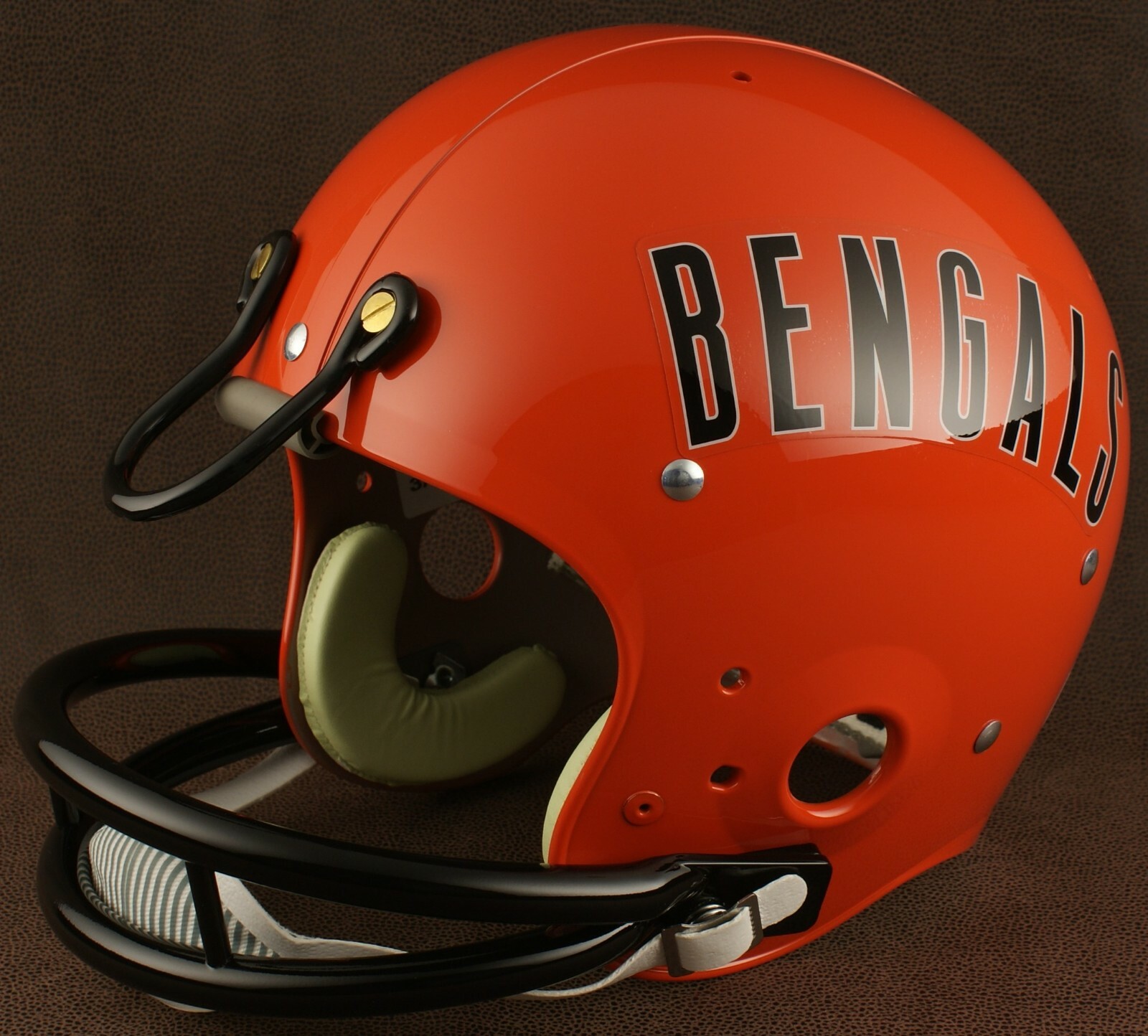 80s NFL vintage チョークライン シンシナティ・ベンガルズ Vintage 80s Cincinnati Bengals Chalk Line Bomber Jacket Team