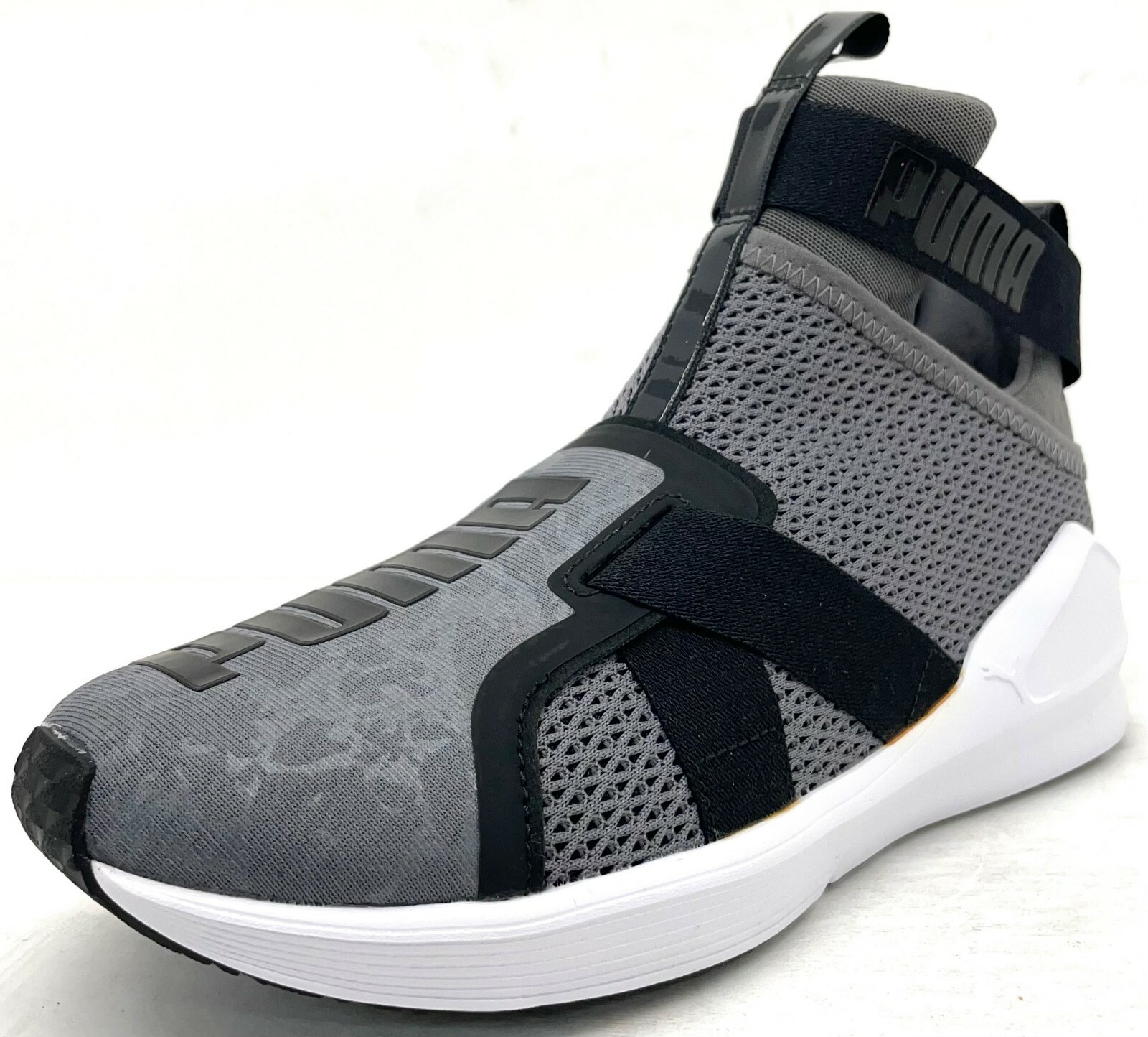 

Обувь Puma FIERCE STRAP Womens Quiet Shade/White 189463-01 НОВАЯ С ДЕФЕКТАМИ, 189463-01