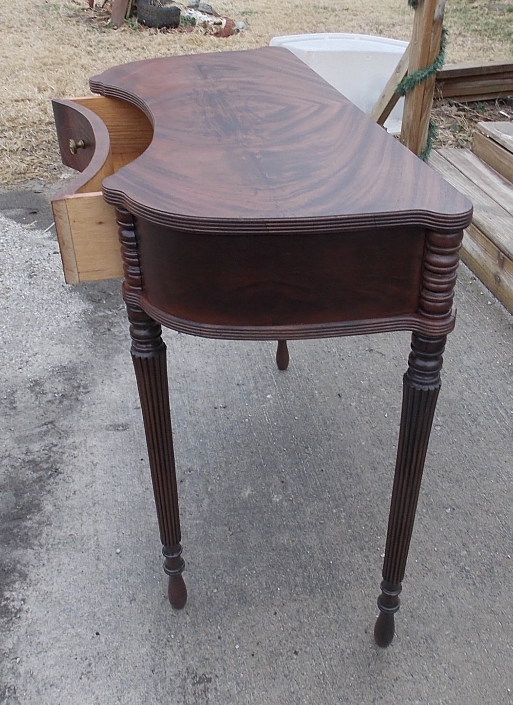 Rosewood Book Match Veneer Top Mahogany Entry Table   (BM-T778)