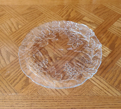 Serving Plate 10'' Crystal Clear Large Glass Fruit Leaves Design Round