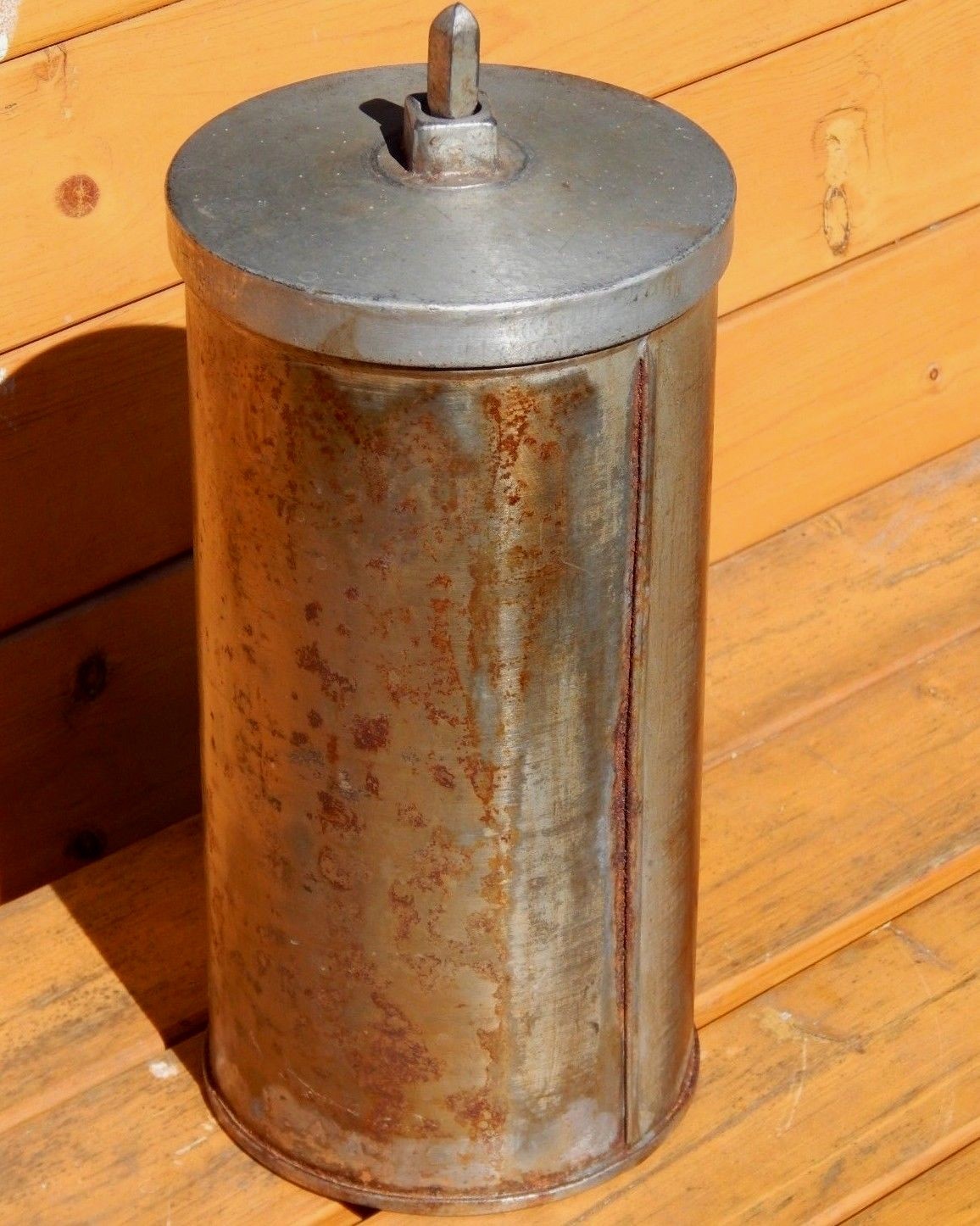 Vintage White Mountain 4 qt ice cream Churn Canister w lid & Square paddle Parts