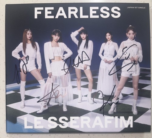 LE SSERAFIM [FEARLESS] All Member Autographed Signed Album
