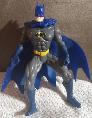 Batman figure DC Super Heroes 1999 Hasbro Action NICE 5.25 in tall
