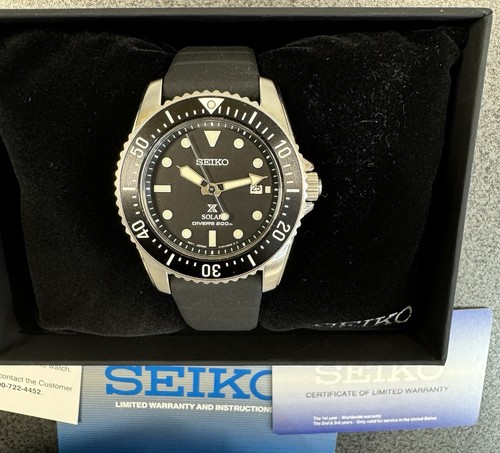 Pre-owned Seiko Men's Prospex Solar Black Silicon Band Divers Watch 38.5mm Size Sne573