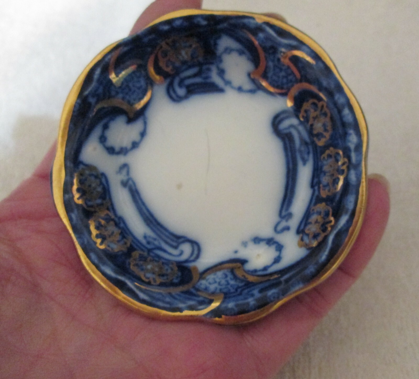 HENRY ALCOCK ENGLAND FLOW BLUE BUTTER PAT GOLD TRIM DELAMERE 2 3/4