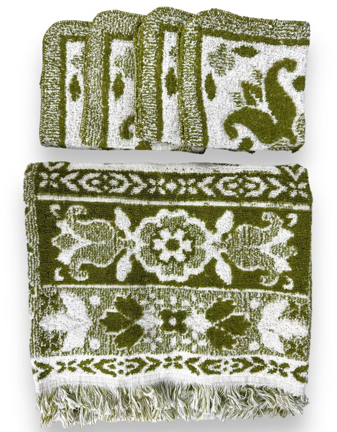 Vintage 5 Piece Dundee Towel Set Bath Washcloths Avocado Green Fringe MCM Groovy