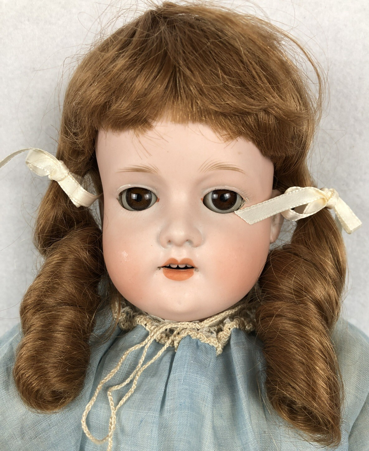 Armand Marcel 370mold(20世紀初頭の磁器人形) Armand Marcel 370mold(20世紀初頭の磁器人形)