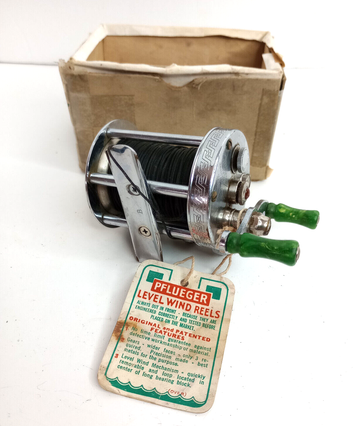 Vintage PFLUEGER AKRON 1983 LEVEL WIND Fishing REEL Baitcasting Reel ~ W/ Tag
