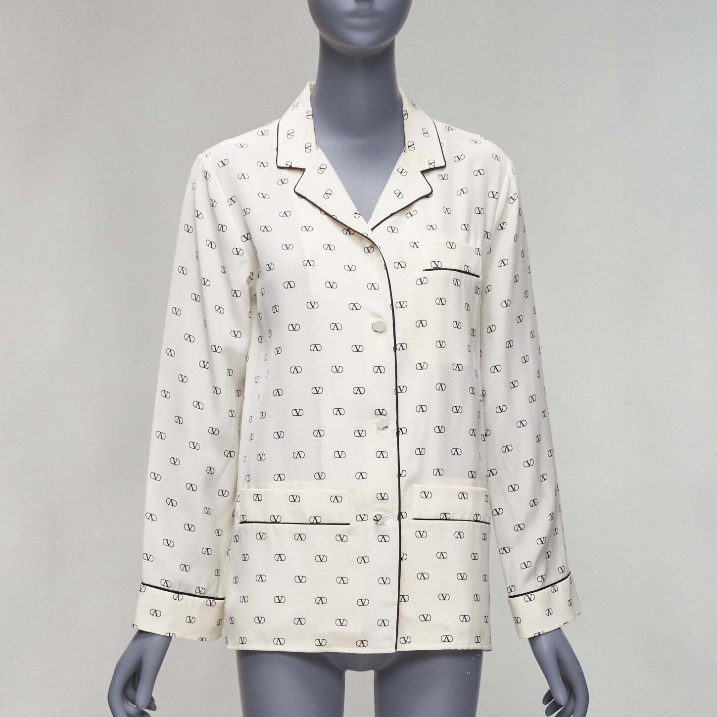 【関税込み】VALENTINO GARAVANI SILK PAJAMA SHIRT VALENTINO cream 100% silk V logo black piping collared