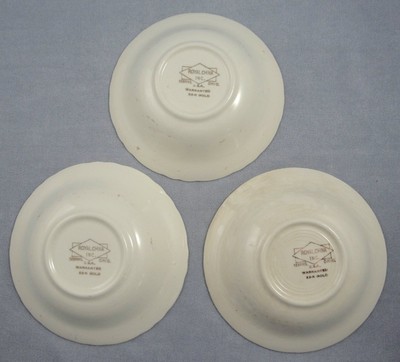 Vintage Royal China RYL44 22K Gold Flowers Leaves Scalloped Rim Dessert Bowls