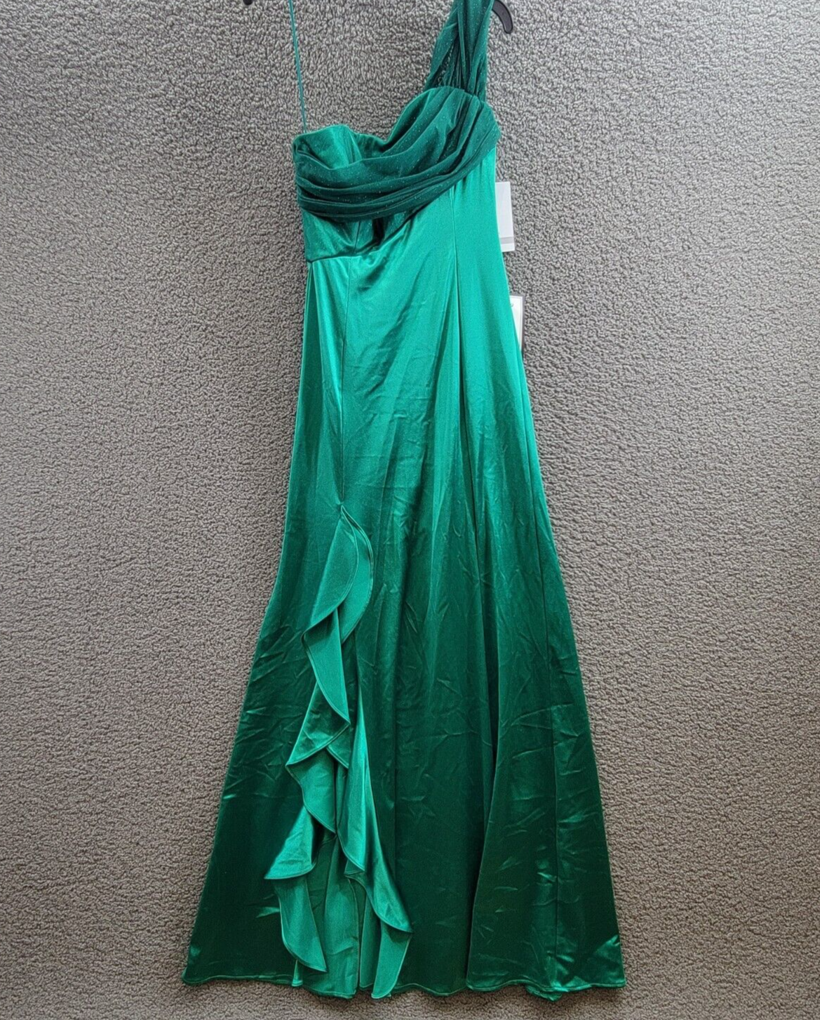 Violet Weekend One-Shoulder Tulle-Bodice Gown Juniors' 1/2 Jade Back Zip Closure - Picture 2 of 16