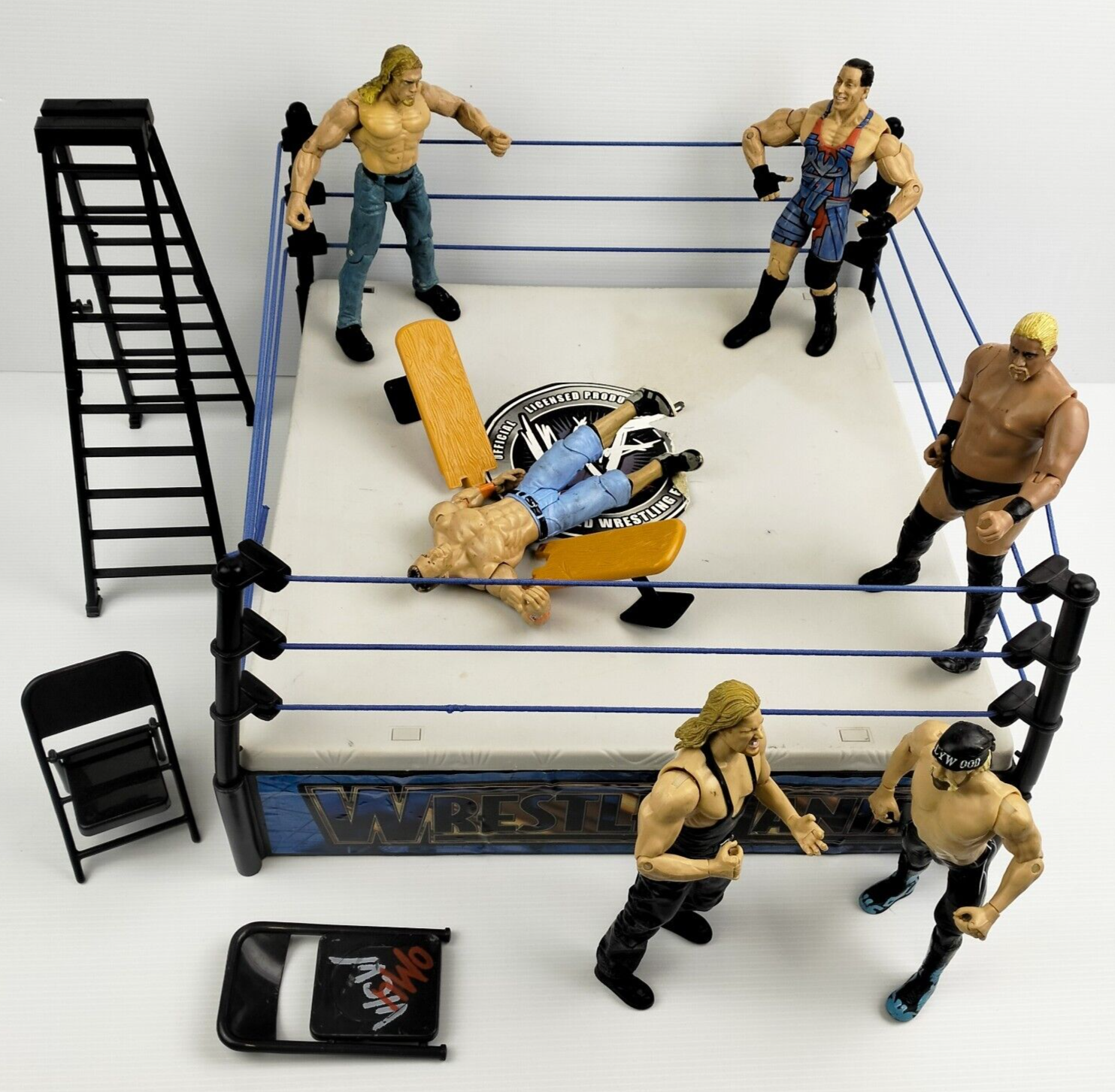 WWE ミッド・ナイト・エクスプレス Amazon.com: WWE Classic Superstars Collector Series Limited