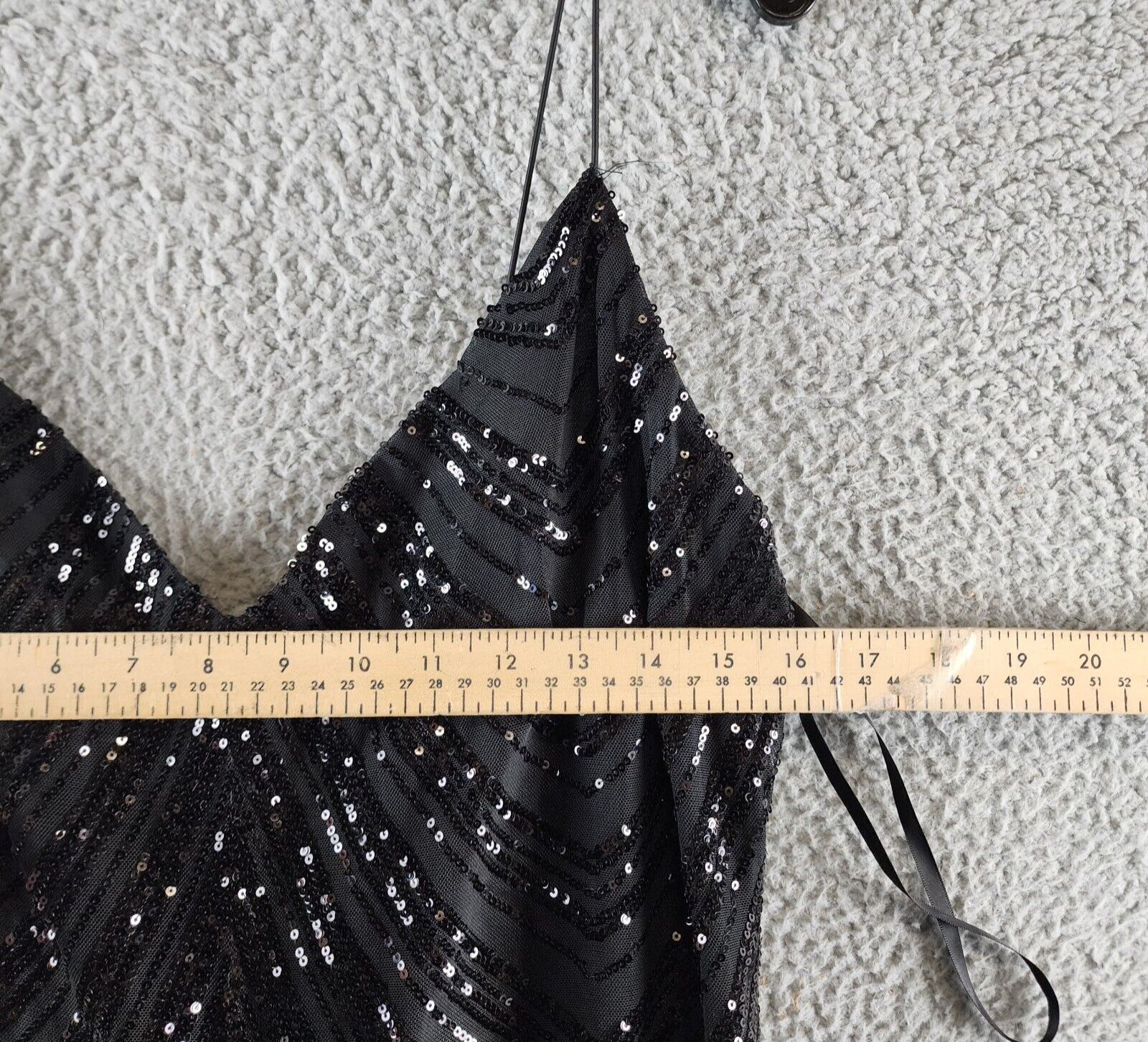 B Darlin Trendy Plus Size Sequined V-Neck Sleeveless Gown Women's 18W Black - Picture 6 of 15