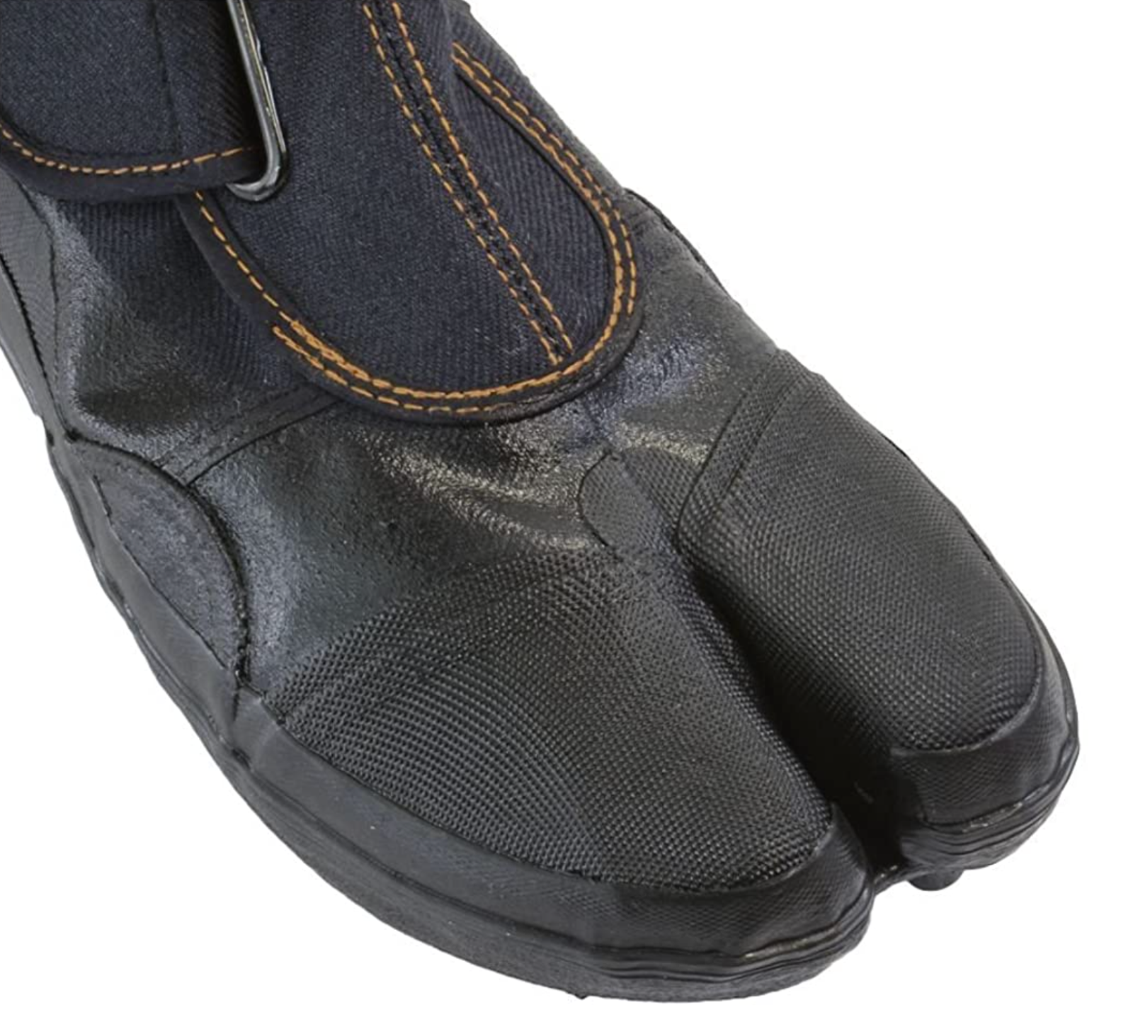 ботинки таби. ниндзя шуз туфли. японская обувь таби ниндзя. сапоги таби мейсон марджела. таби ниндзя шуз.