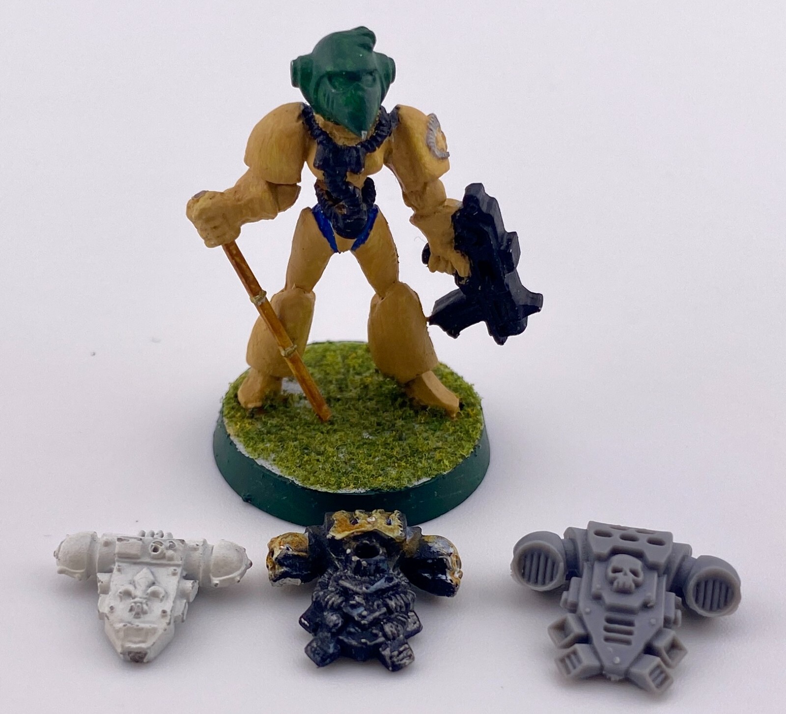 Warhammer 40k: Rogue Trader Female Space Marine GAMES