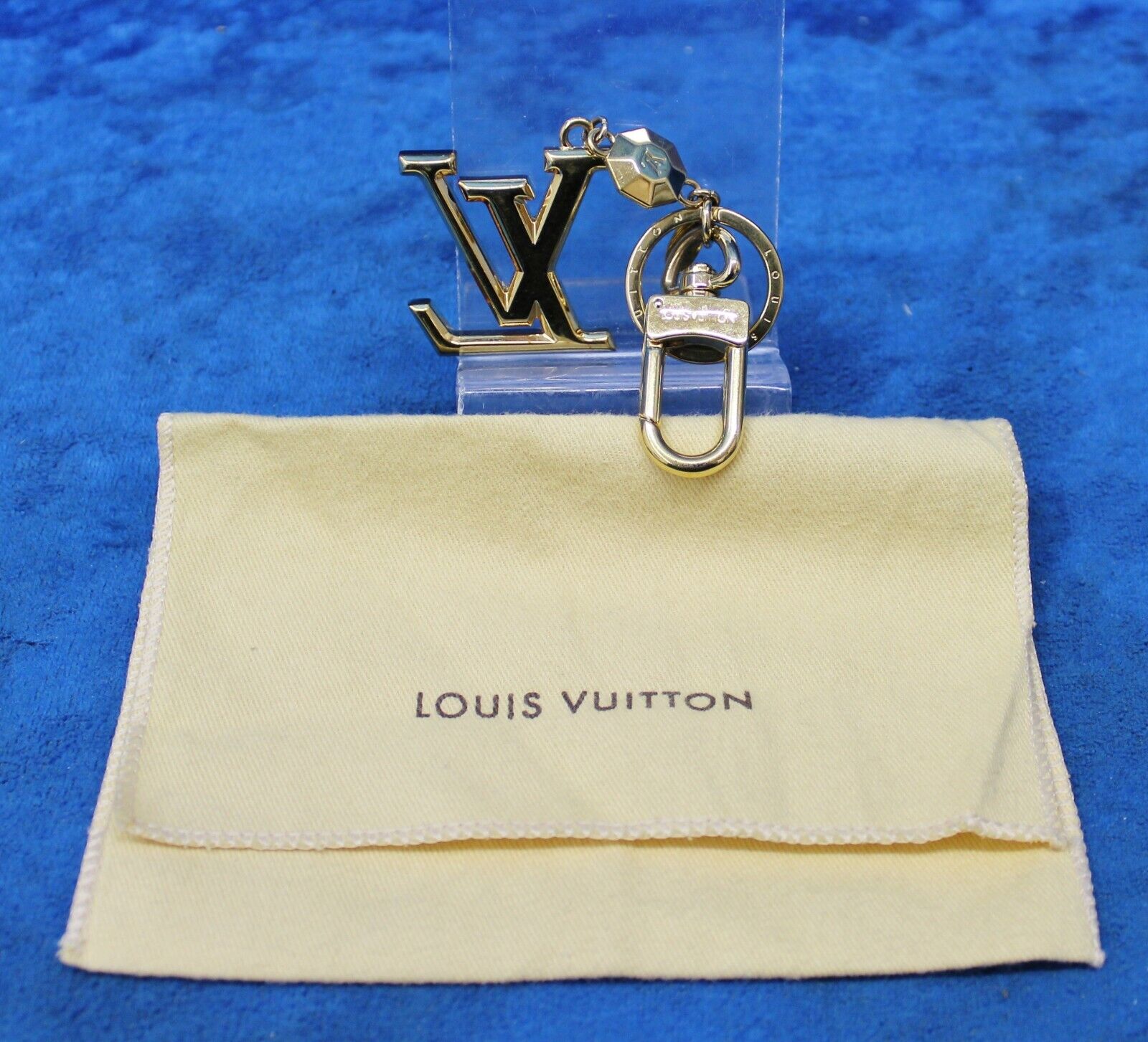 Louis Vuitton Facettes Bag Charm & Key Holder Gold Logo Louis Vuitton Facettes Bag Charm & Key Holder Gold Logo