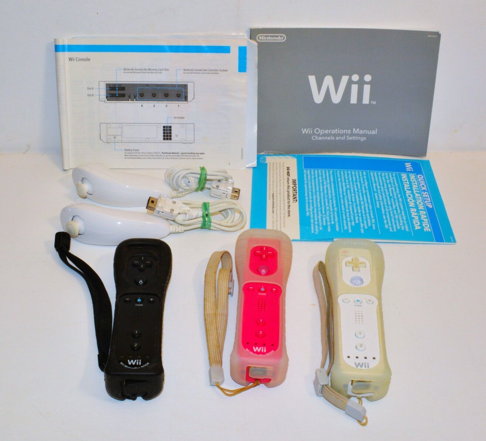Nintendo Wii 3 OEM controllers, 2 Motion Plus RVL-036, 1 RVL Nintendo Wii 3 OEM controllers, 2 Motion Plus RVL-036, 1 RVL