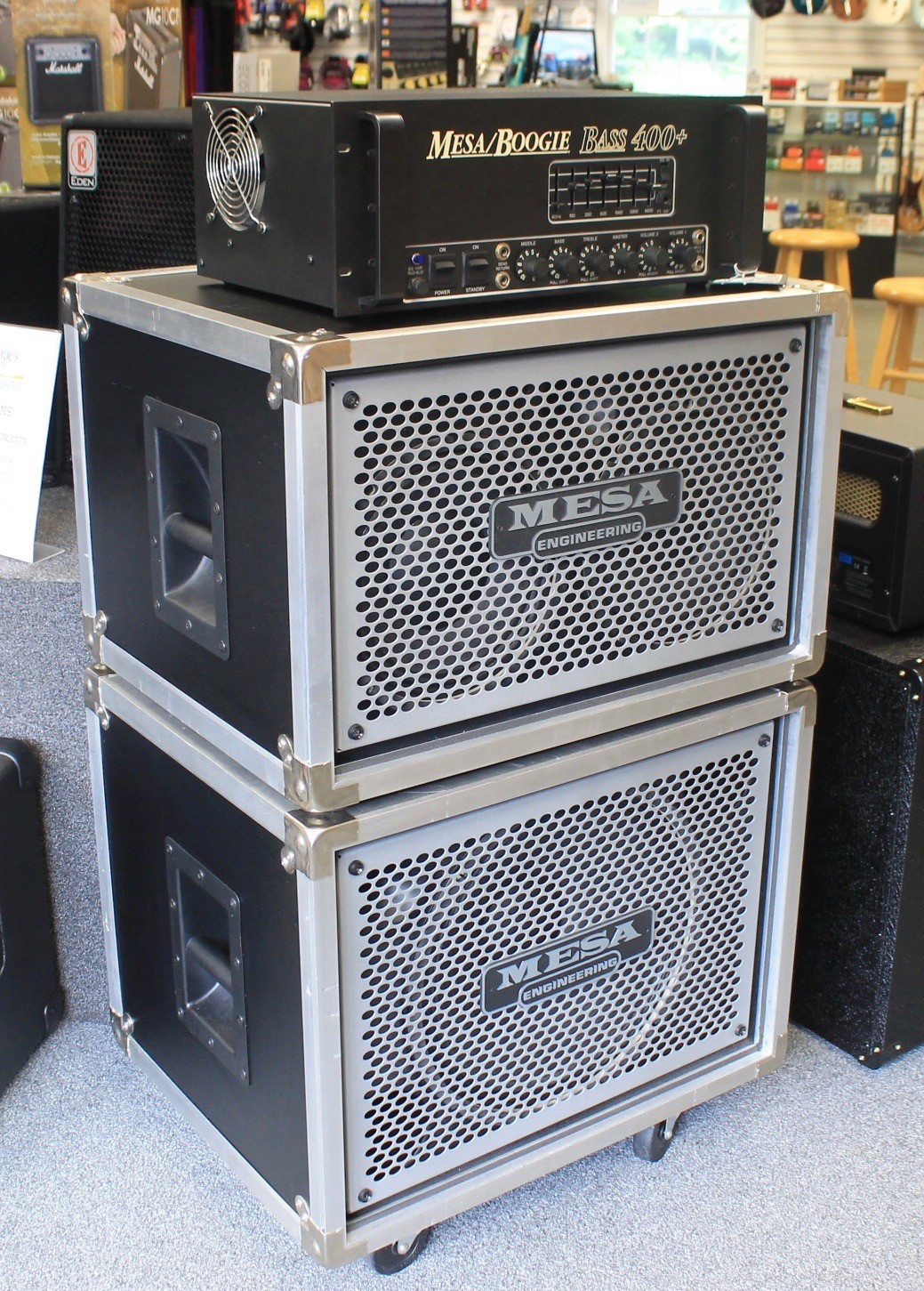 Mesa Boogie Bass 400 + Head & RoadReady 2x10 and 1x15 Cabinets 2002