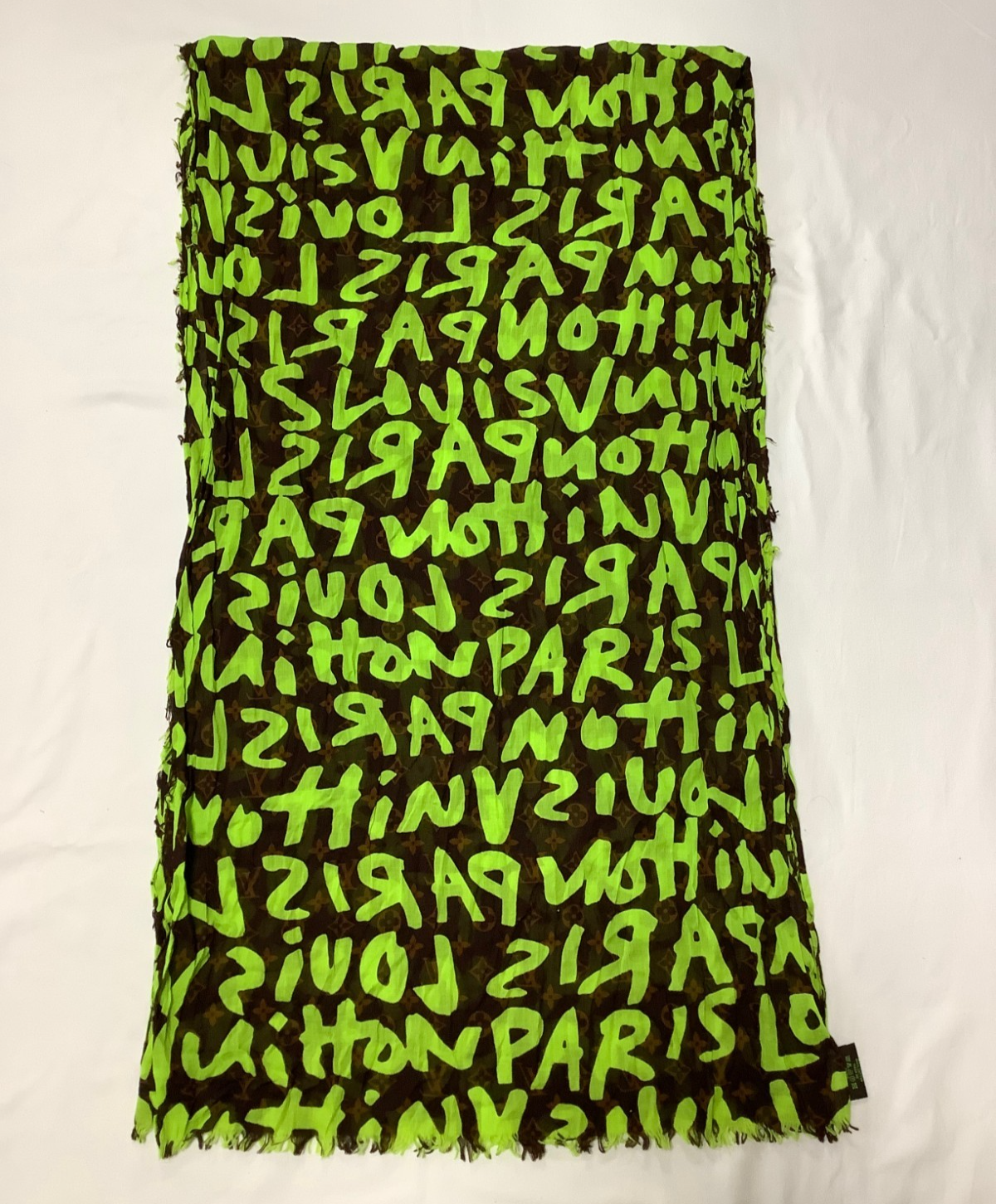 【Louis Vuitton】スティーブン・スプラウス　スカーフ Louis Vuitton Stephen Sprouse Monogram Graffiti Scarf Neon