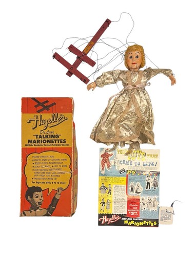 * antique doll ❀ 羽根のお帽子のすてきな ミニョネット antique doll ❀ 羽根のお帽子のすてきな ミニョネット