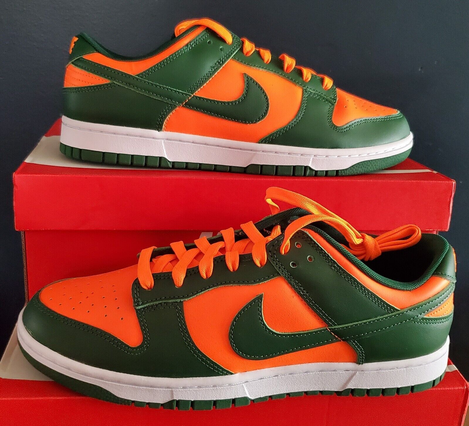 NEW AUTHENTIC NIKE DUNK LOW NEW AUTHENTIC NIKE DUNK LOW