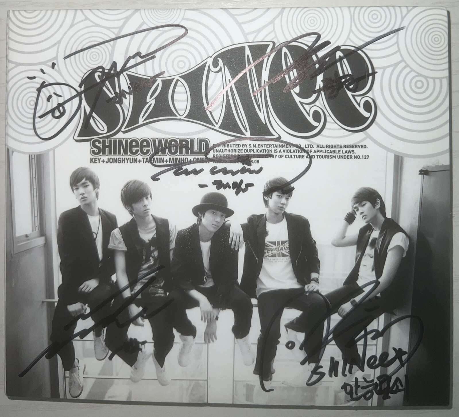 SHINee [SHINee World] All Member Autographed Signed Album