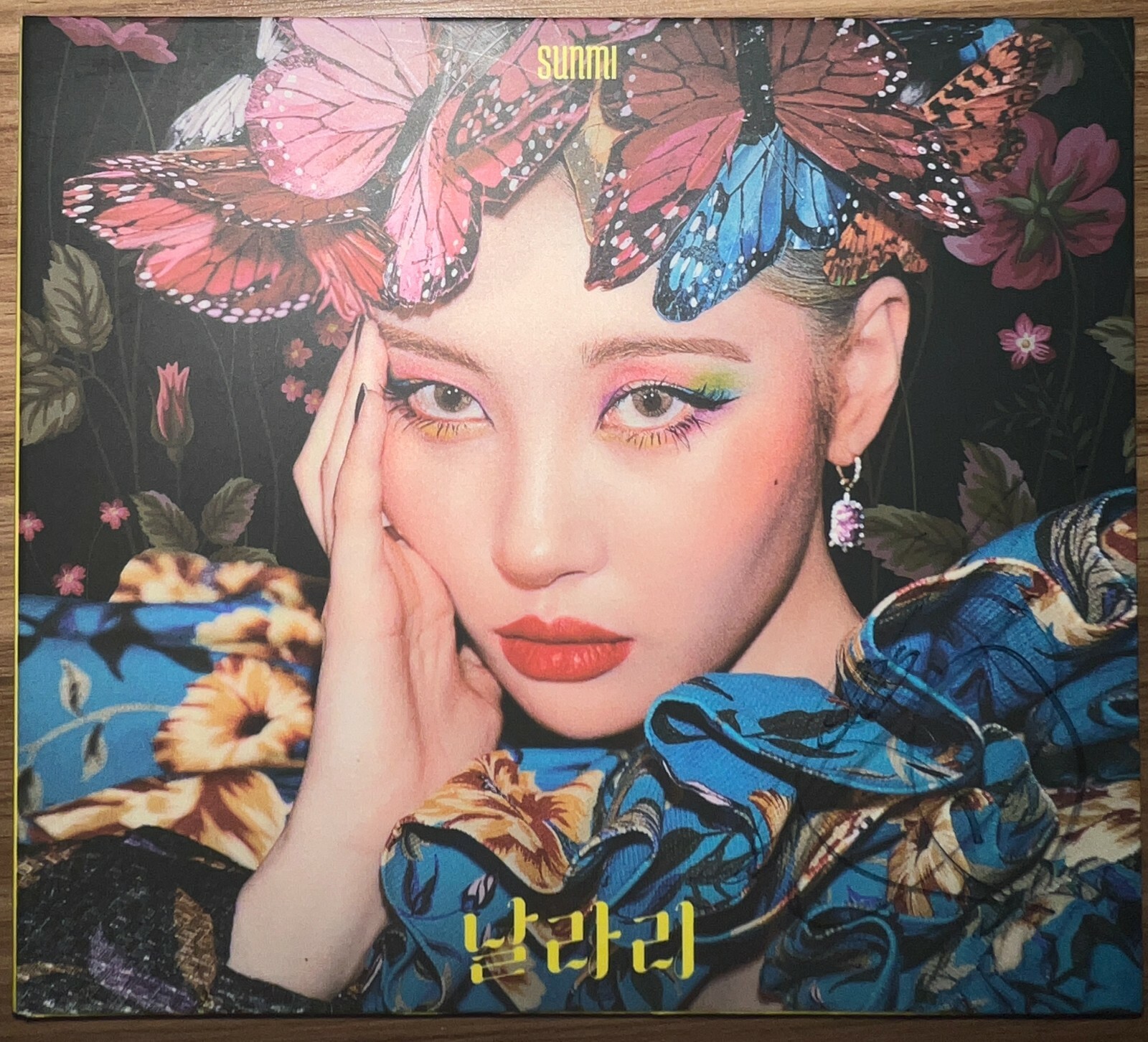 sunmi アルバム SUNMI [LALALAY] Autographed Signed Promo Album | eBay