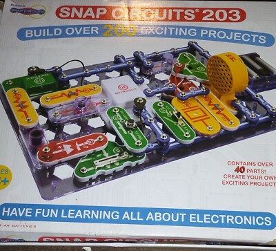 Snap Circuits 203 Build Over 200 Exciting Projects New