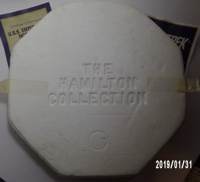 STAR TREK - THE VOYAGERS - U.S.S. ENTERPRISE - Collectors Plate HAMILTON '93