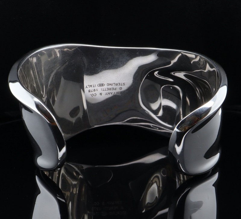 アクセサリー TIFFANY vintage bone cuff bangle 1978 TIFFANY & CO. 1978 Elsa Peretti Rare Vintage Right Bone Cuff