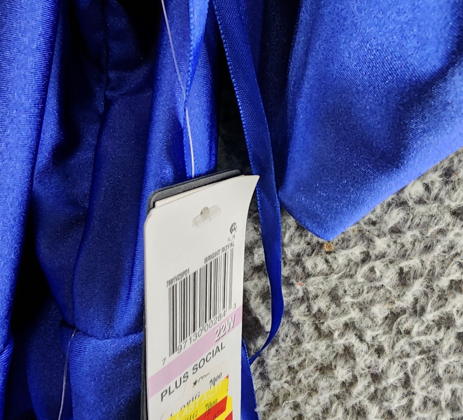 City Studio Trendy Plus Size Cold-Shoulder Satin Bodycon Dress 22W Bright Royal~ - Picture 5 of 13