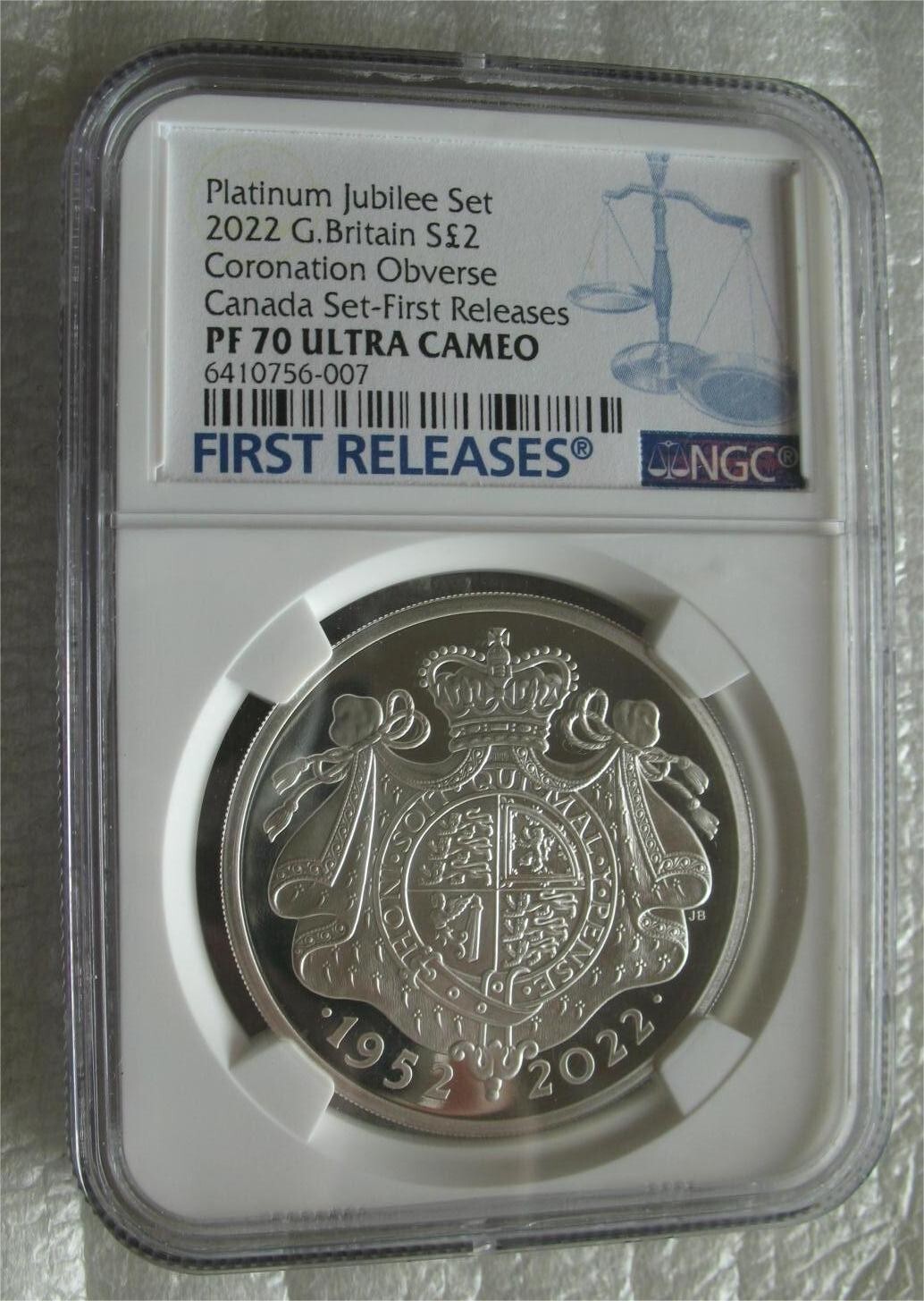 Great Britain UK £2 2022 Queen II Platinum Jubilee Silver