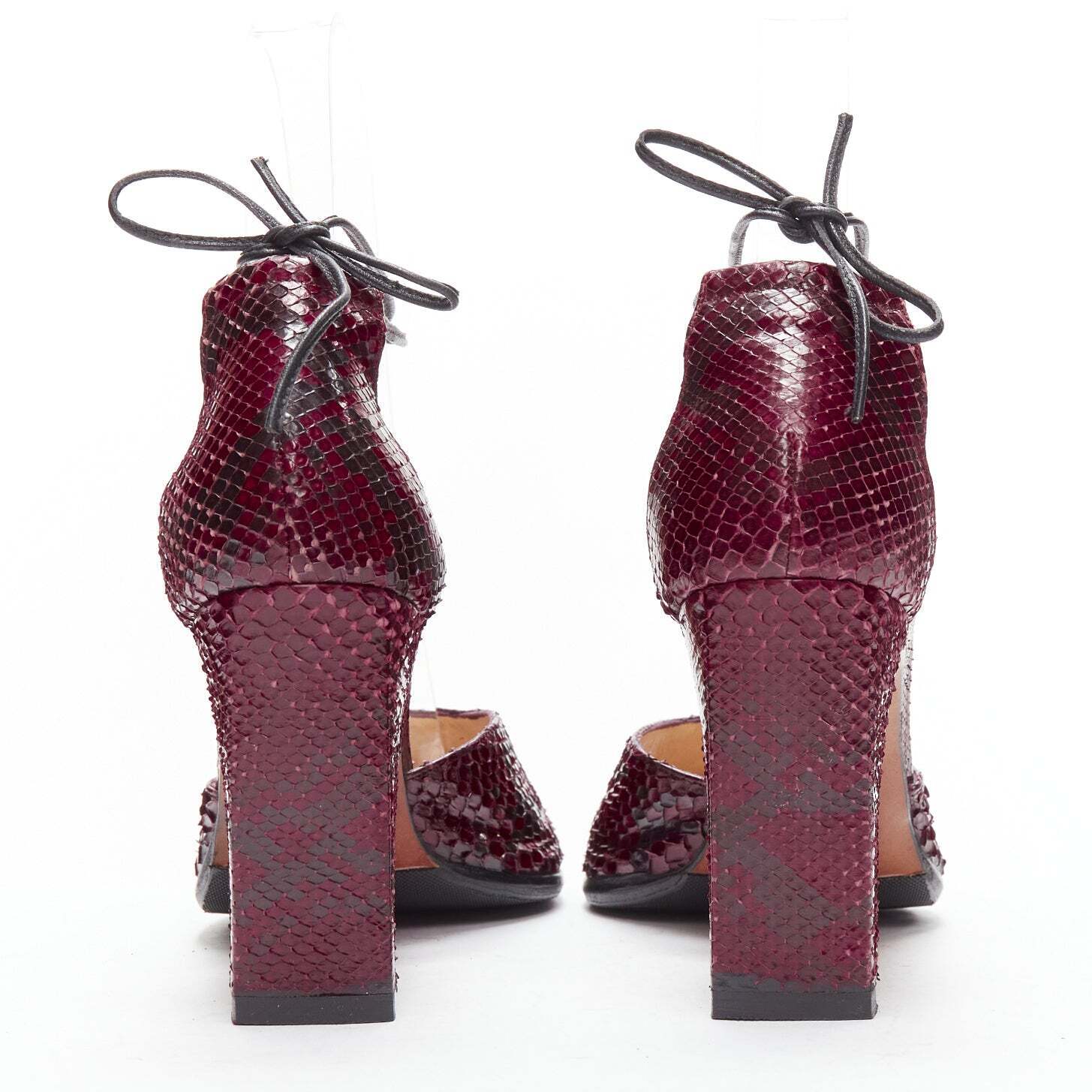 GUCCI Tom Ford Vintage 1996 red scaled leather silver GUCCI Tom Ford Vintage 1996 red scaled leather silver