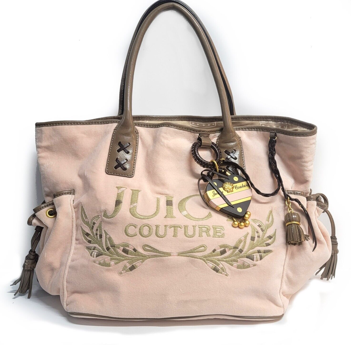 Juicy Couture Y2K Handbag Pale Pink Velour Shoulder Bag Juicy Couture Y2K Handbag Pale Pink Velour Shoulder Bag