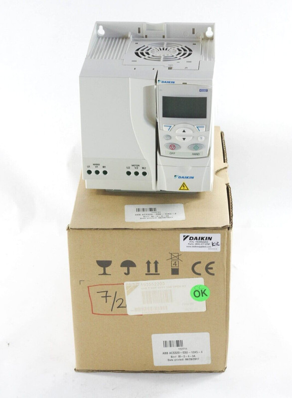 Abb Acs320-03u-12a5-4 Onduleur 50/60 Hz 12.5a 11w / Daikin 193552203