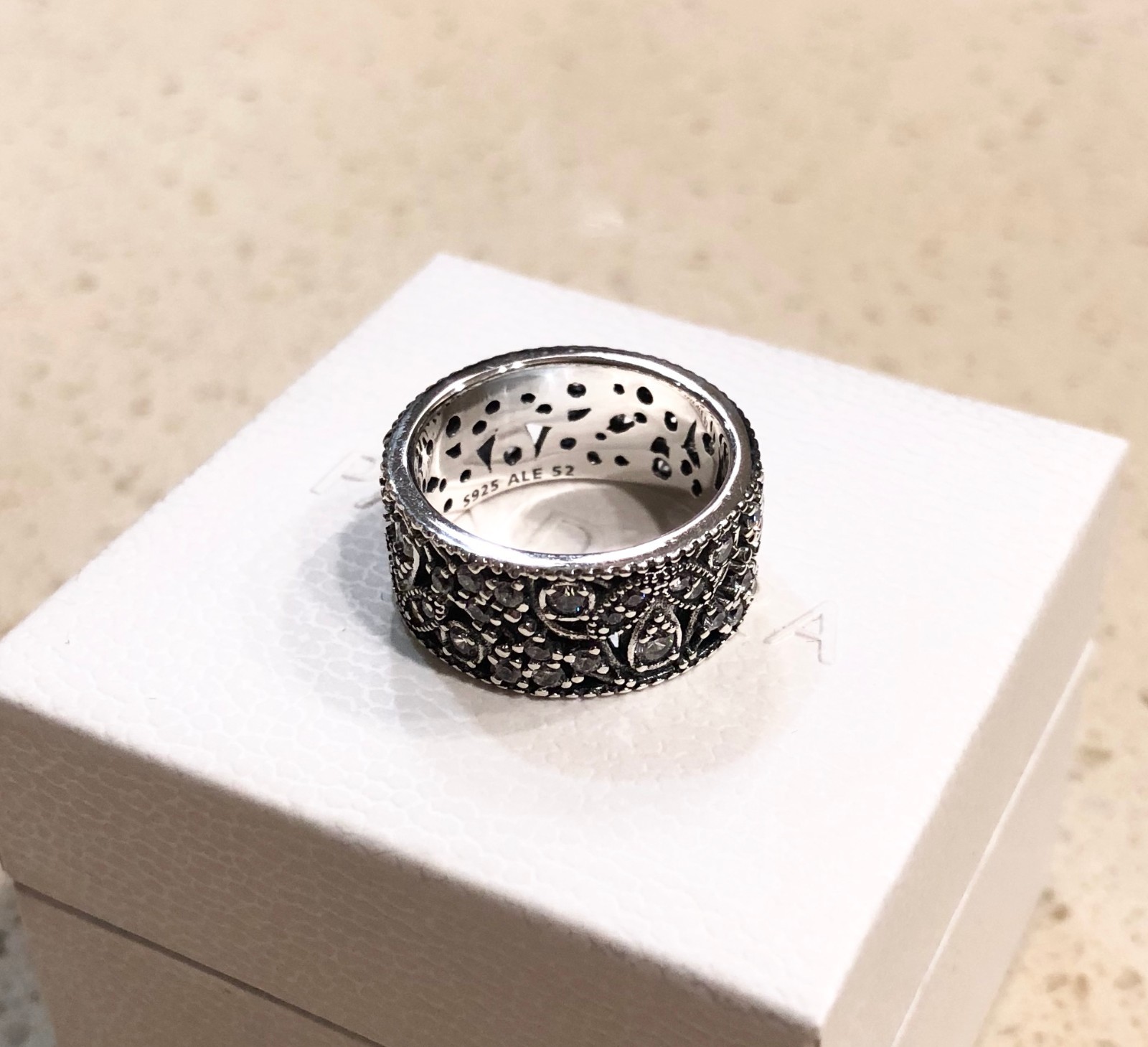 Pandora Shimmering Leaves Ring #190965CZ + FREE HINGED BOX