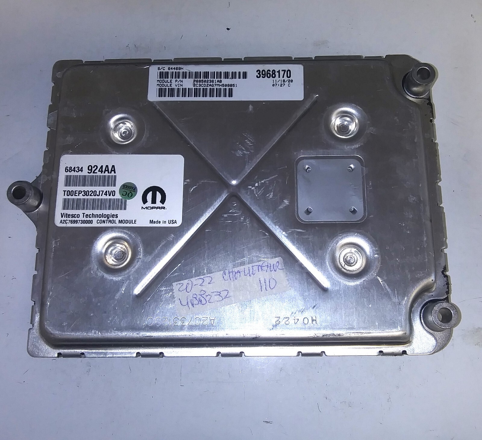 68434 924AA ecm ecu computer 2020-2022 Dodge Challenger