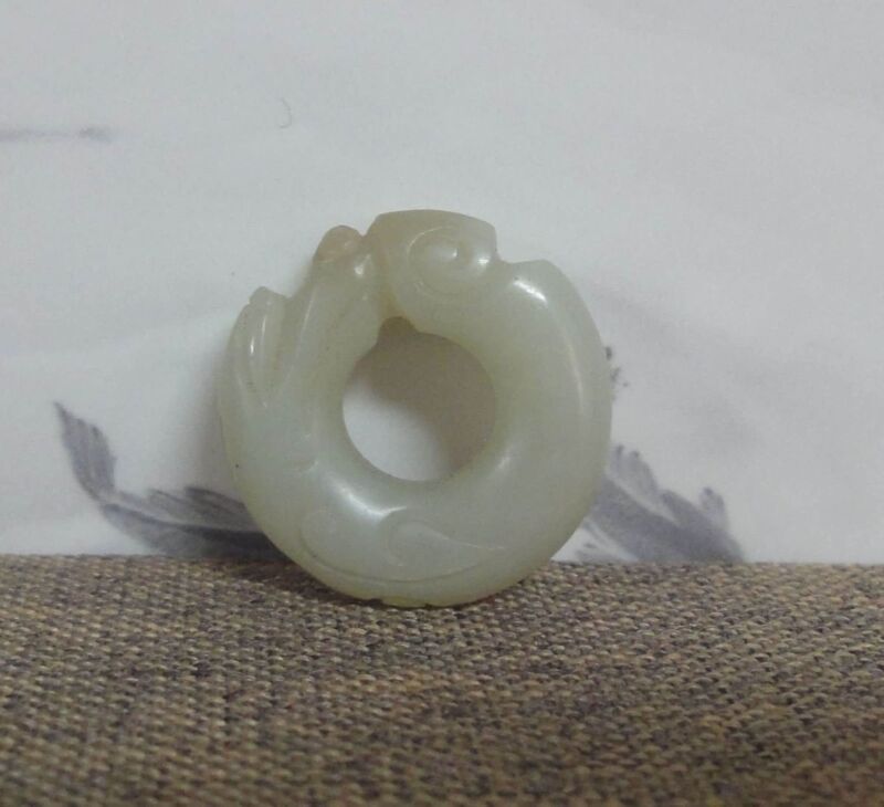 Rare Chinese Vintage Hand Carving Natural Nephrite Jade Ring Pendant