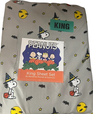 Peanuts Halloween King Sheet Set Gray Witch Bat Snoopy Woodstock Berkshire NEW